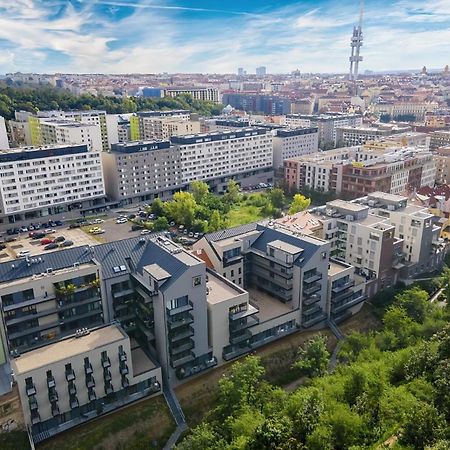 Central Prague Vitkov - Free Parking Екстер'єр фото