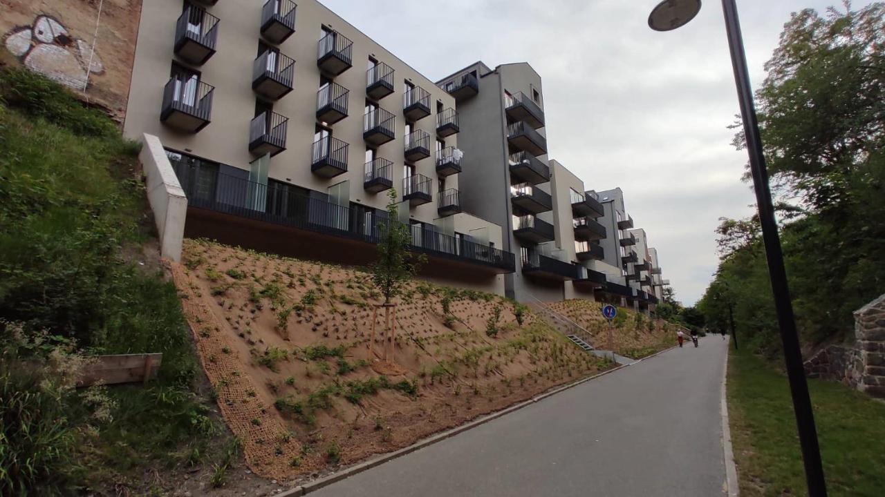 Central Prague Vitkov - Free Parking Екстер'єр фото